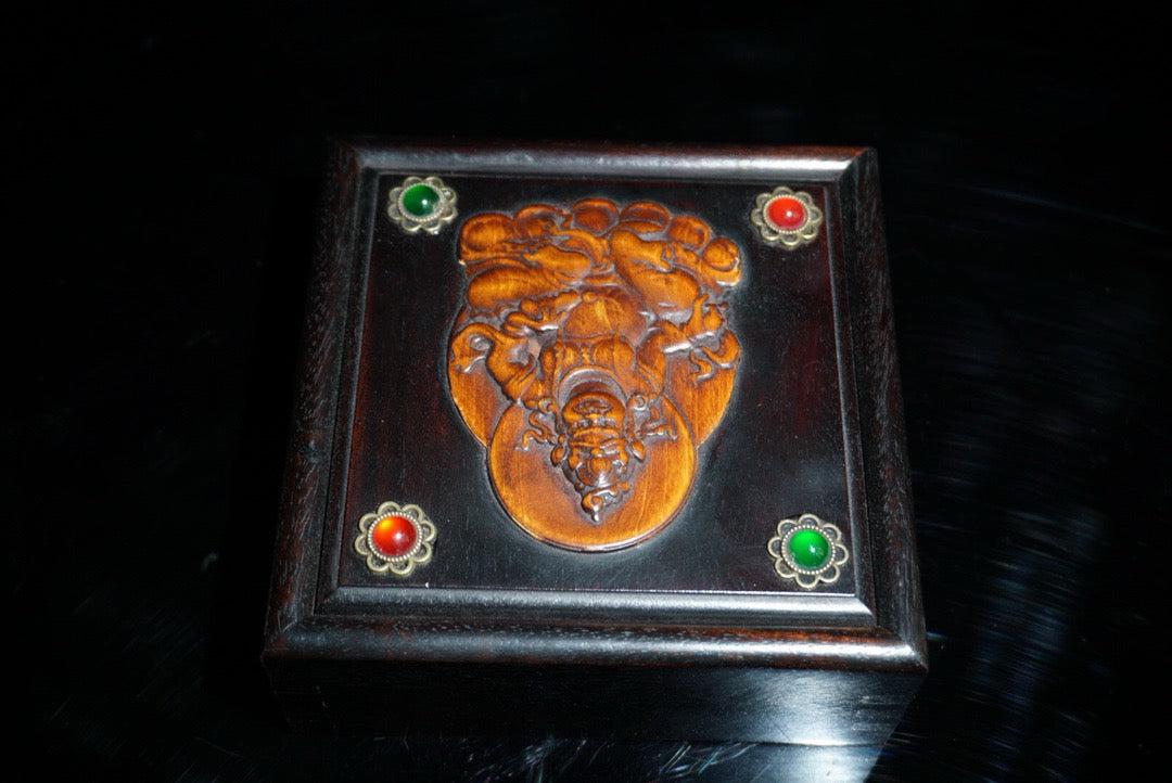 Black sandalwood inlaid boxwood sliding box