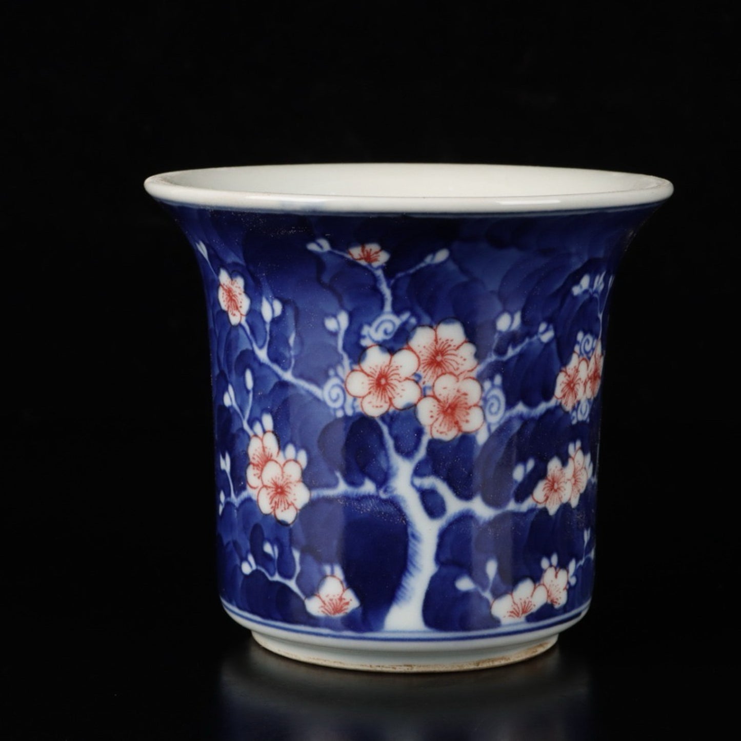 Ceramic blue and white glazed flower pot