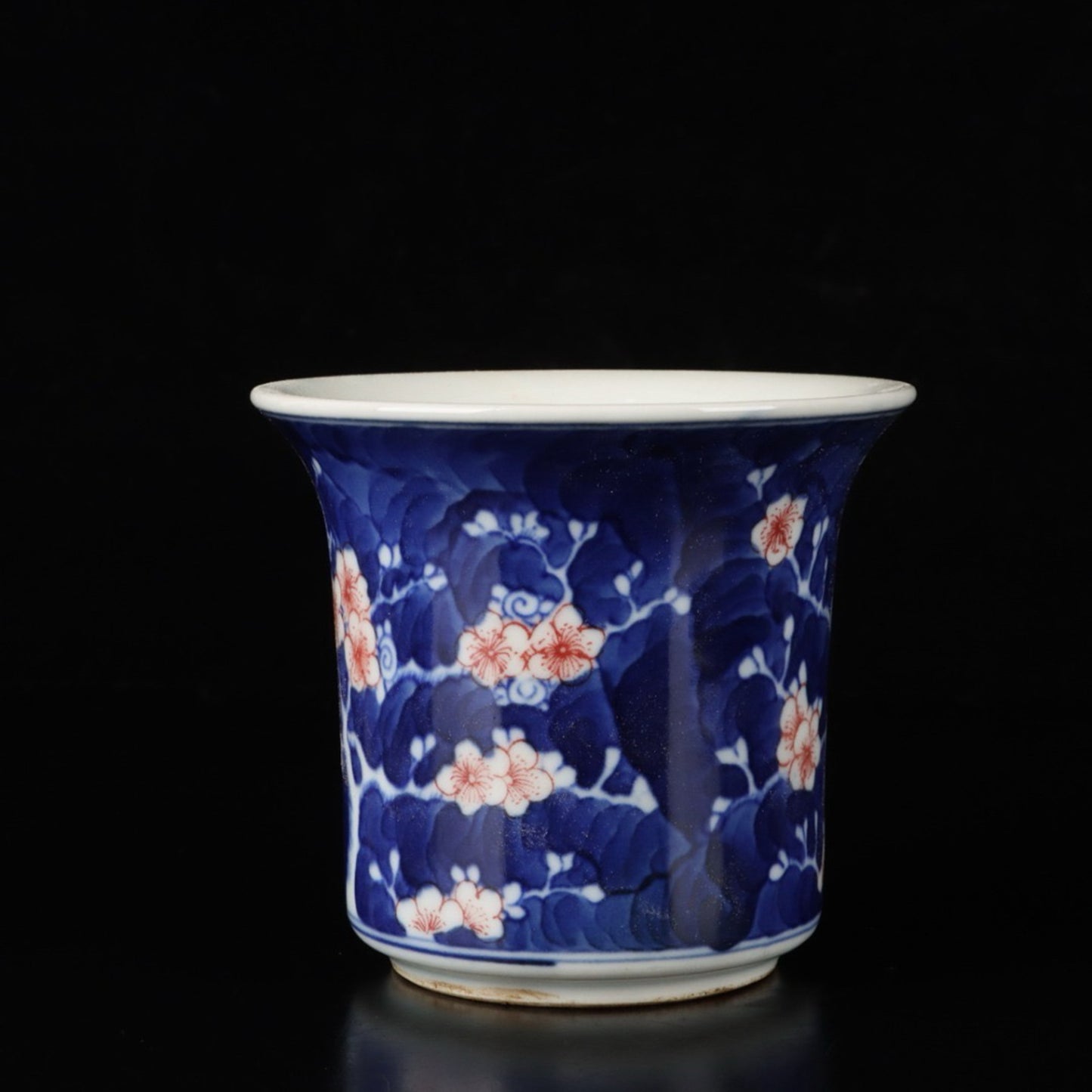 Ceramic blue and white glazed flower pot