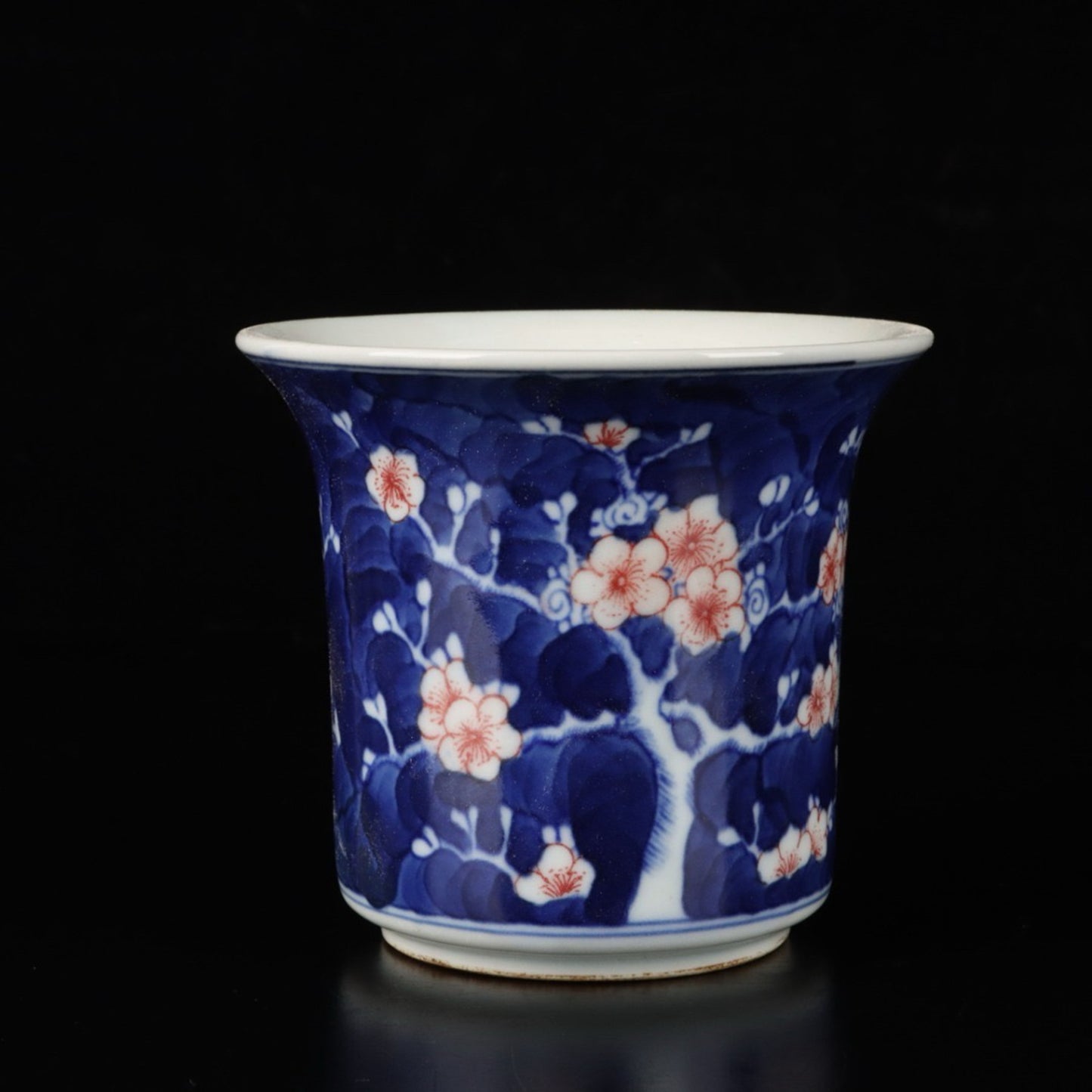 Ceramic blue and white glazed flower pot