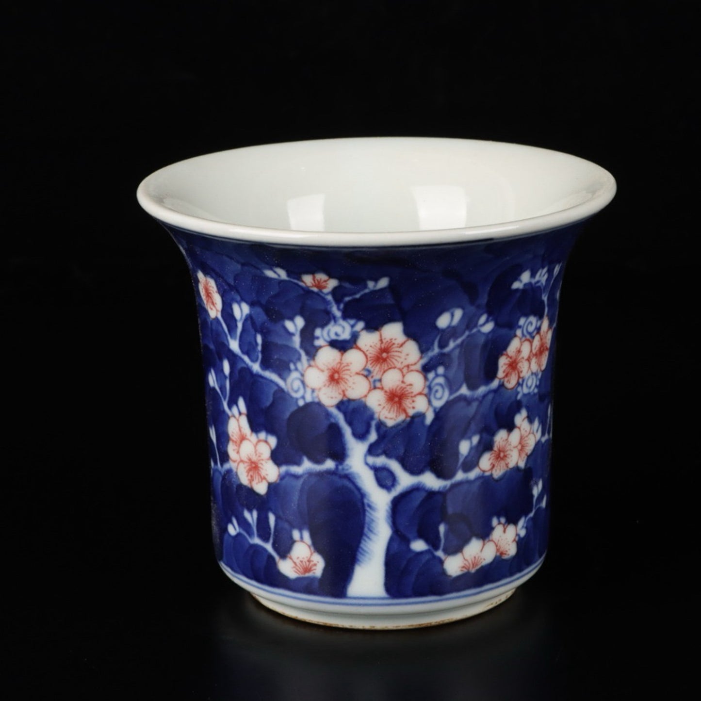 Ceramic blue and white glazed flower pot
