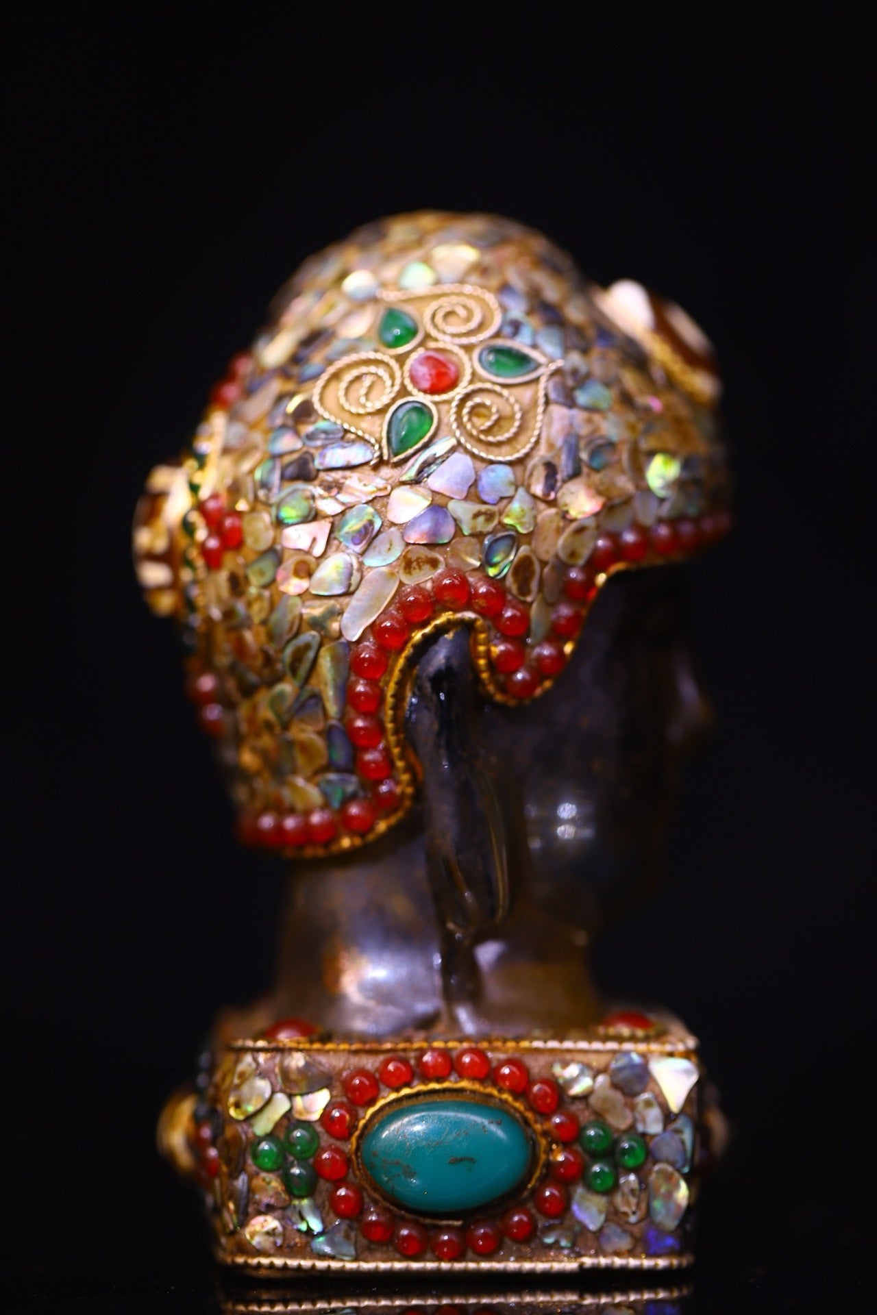 Crystal carving, inlaid with celestial beads, gemstone Buddha head