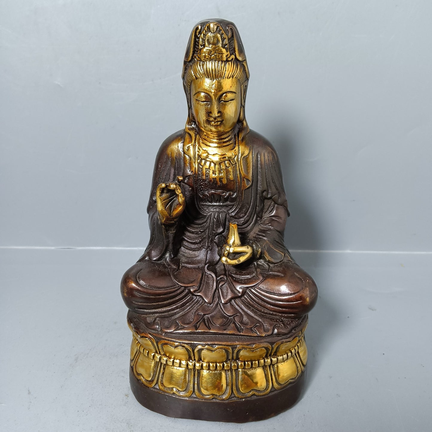 Chinese antique pure copper Guanyin ornaments