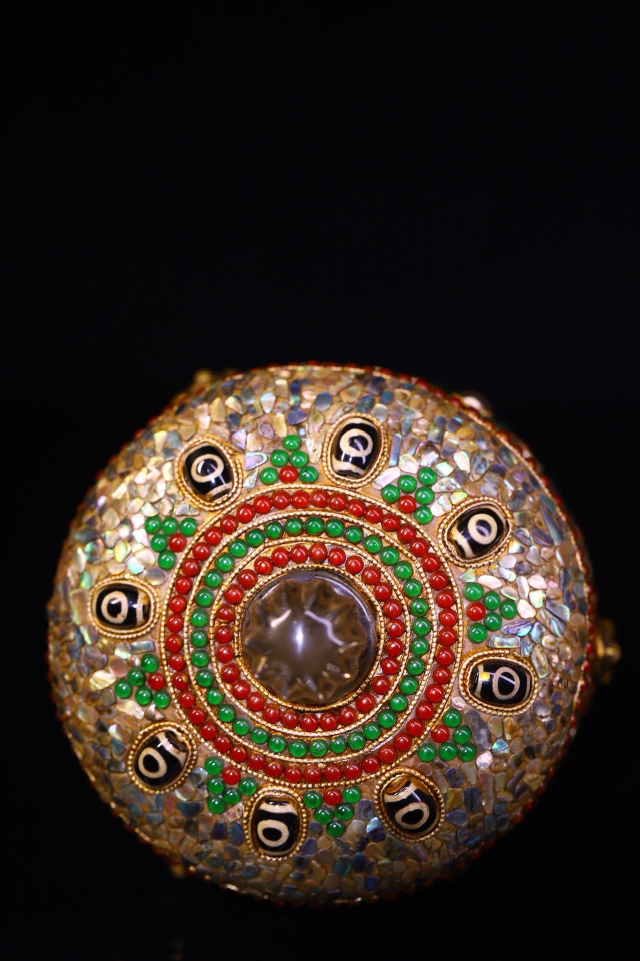 Crystal carving, inlaid with celestial beads, gemstone jar