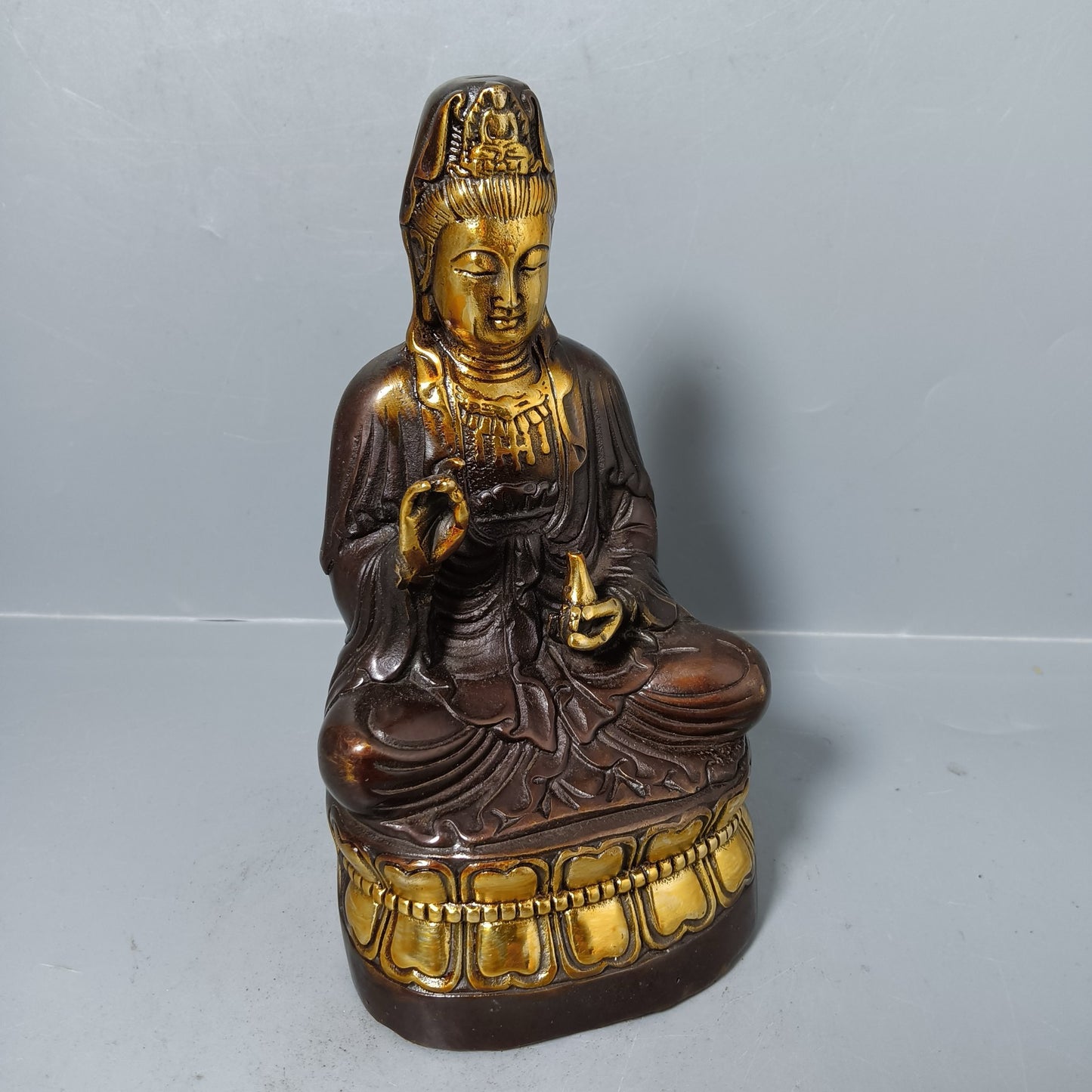 Chinese antique pure copper Guanyin ornaments