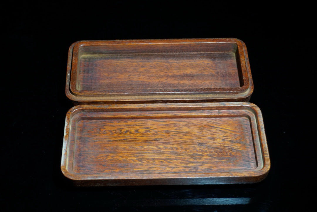 Pear wood inlaid seashell glasses case