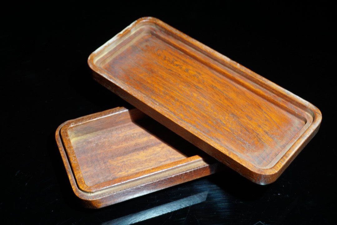 Pear wood inlaid seashell glasses case