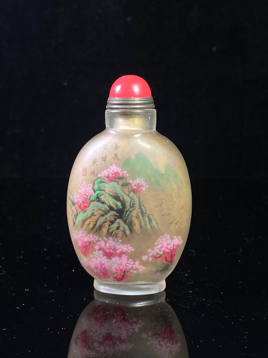 Chinese antique glass inner painted snuff bottle