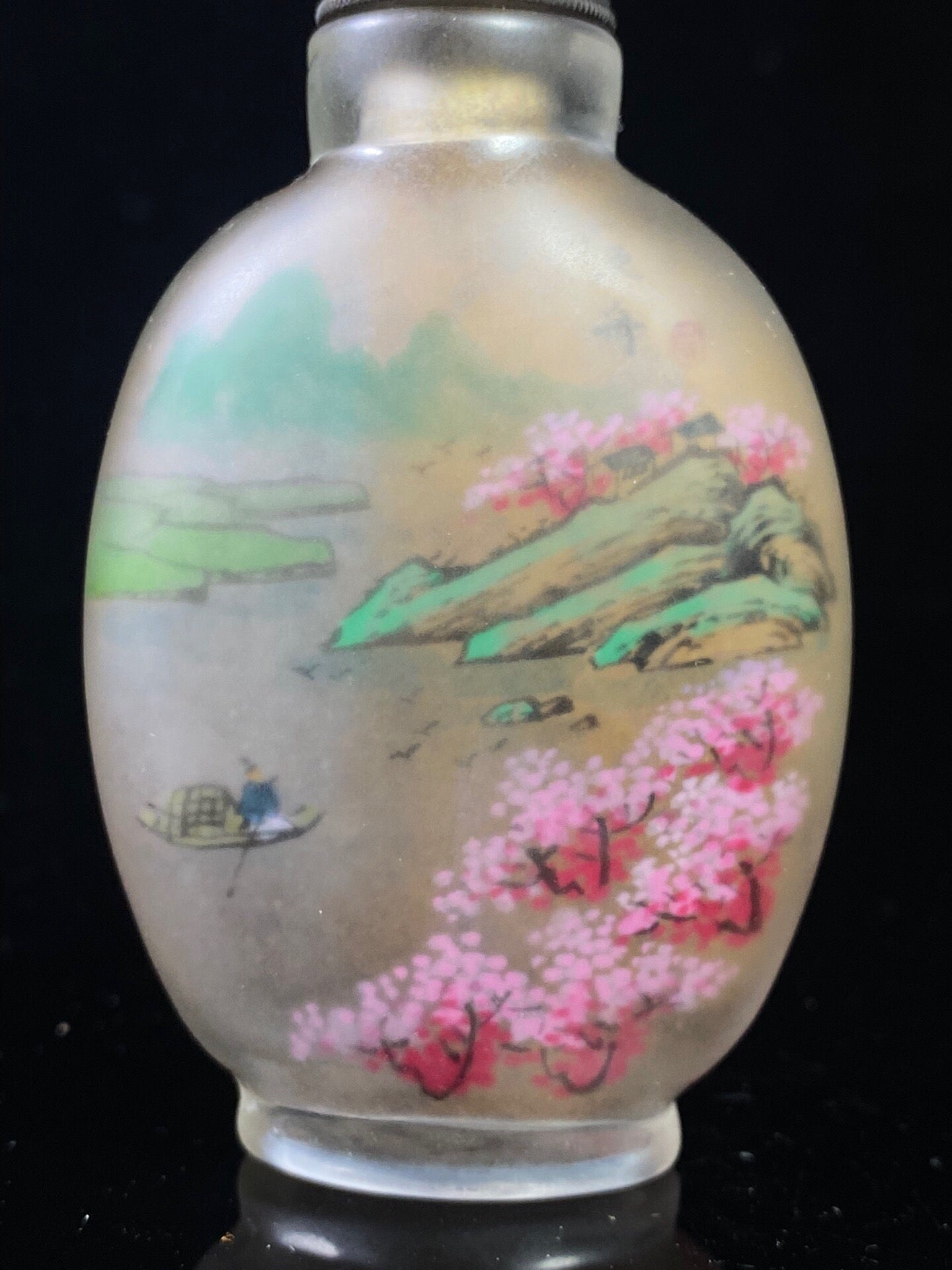 Chinese antique glass inner painted snuff bottle