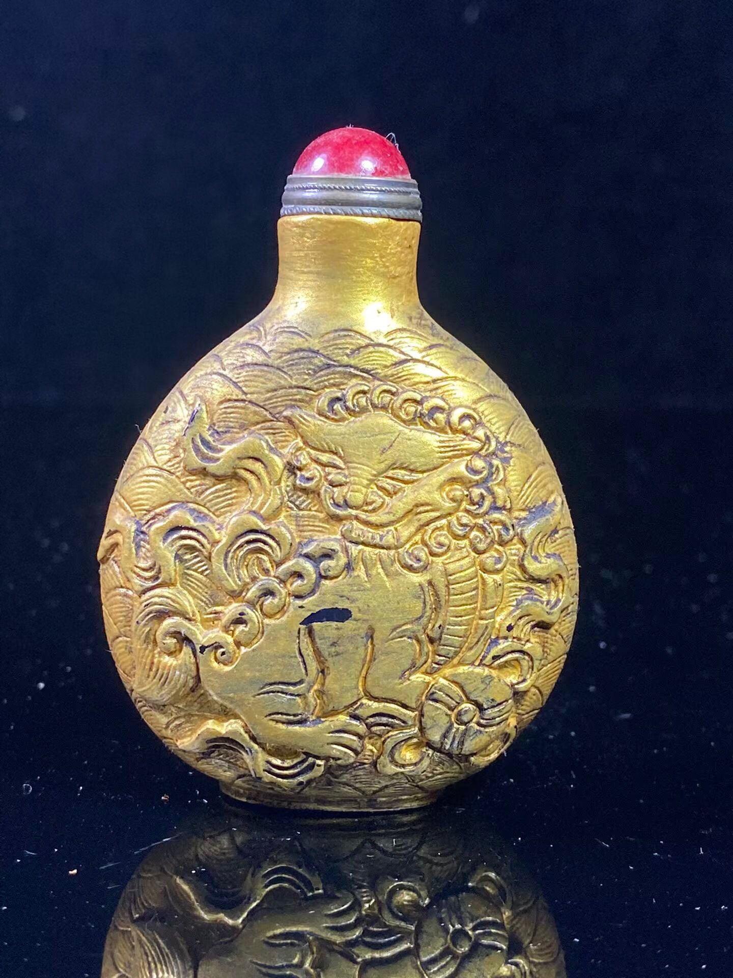 Chinese antique glazed gilded snuff bottle