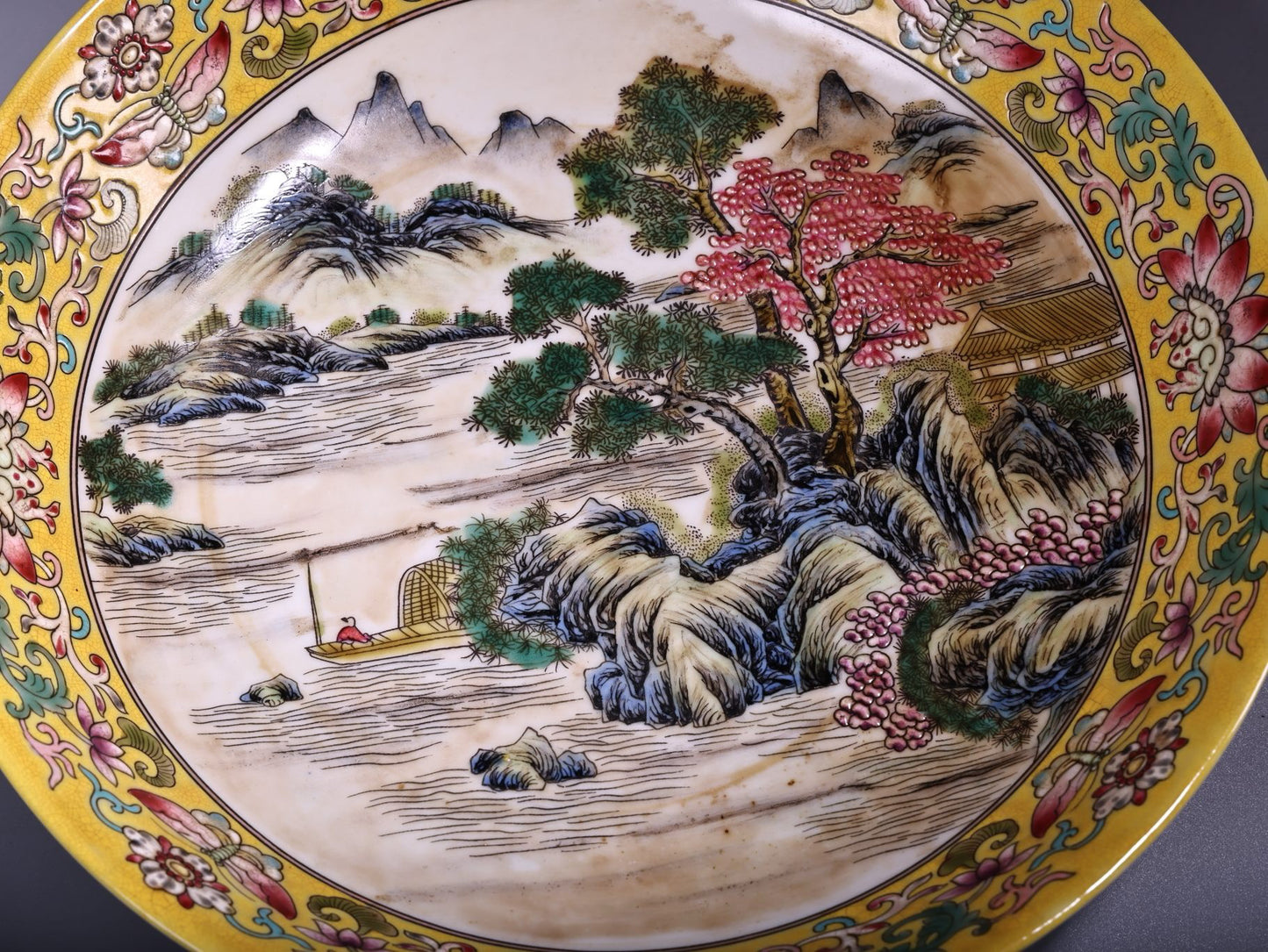 Pure hand-painted enamel powder porcelain plate