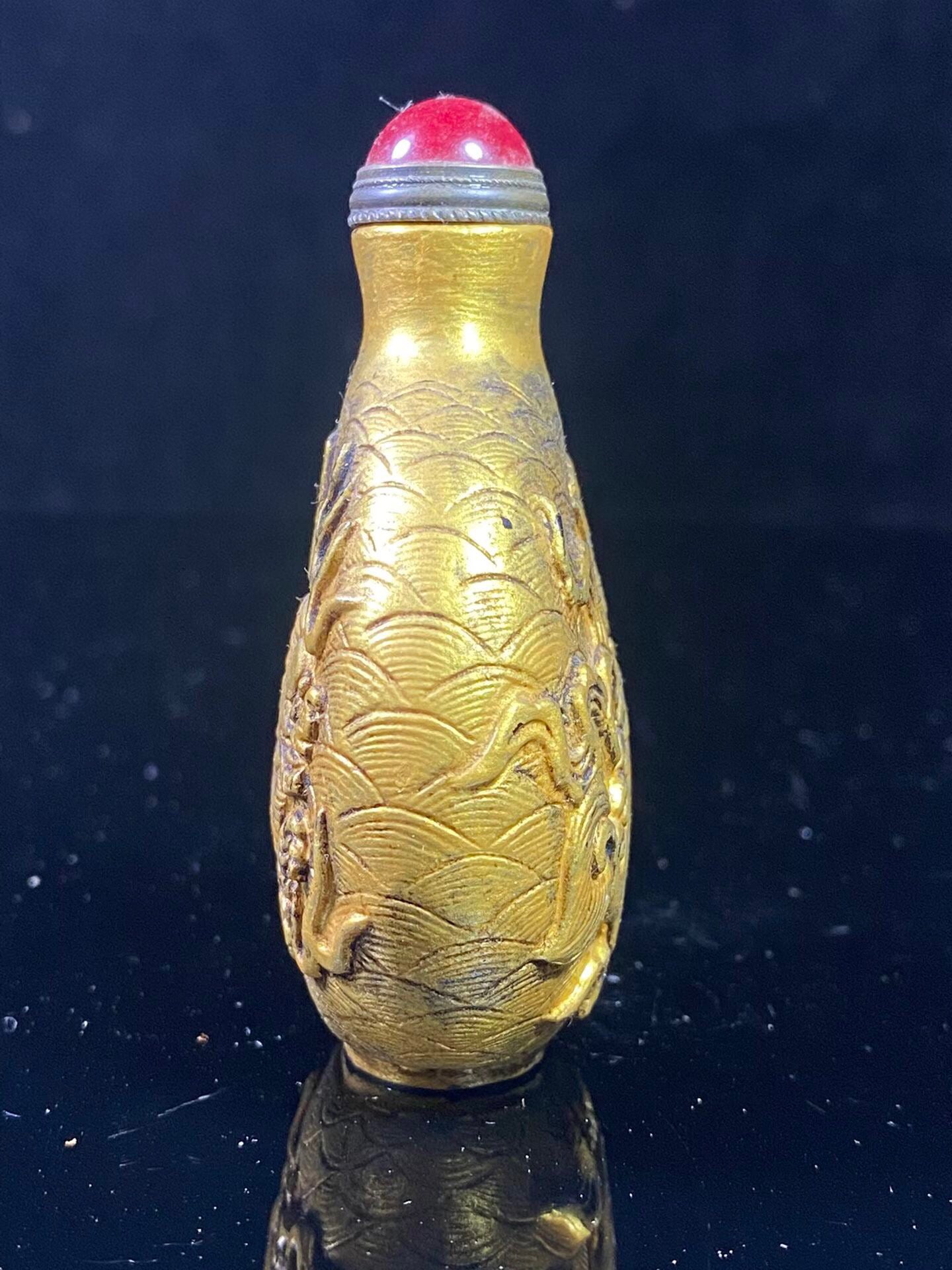 Chinese antique glazed gilded snuff bottle