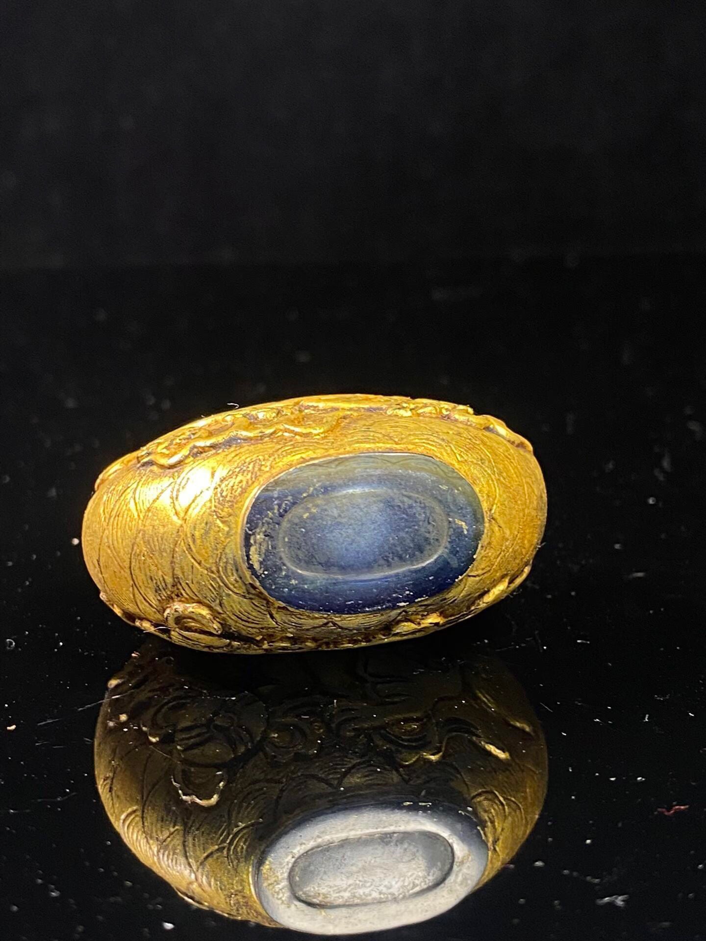 Chinese antique glazed gilded snuff bottle