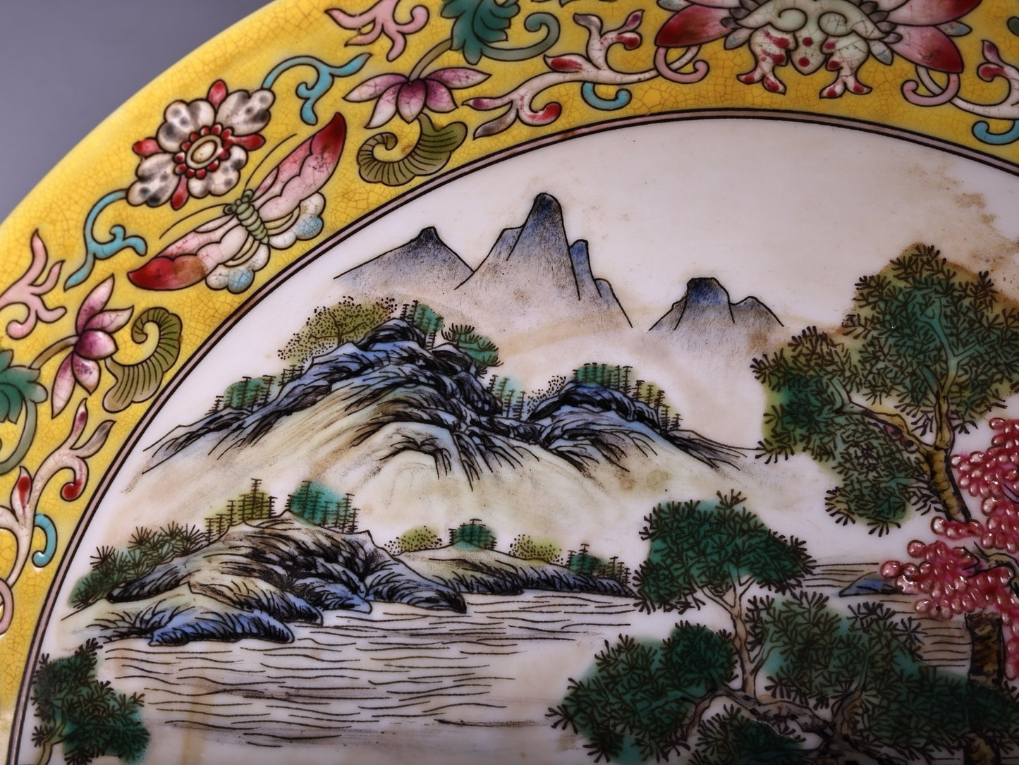 Pure hand-painted enamel powder porcelain plate