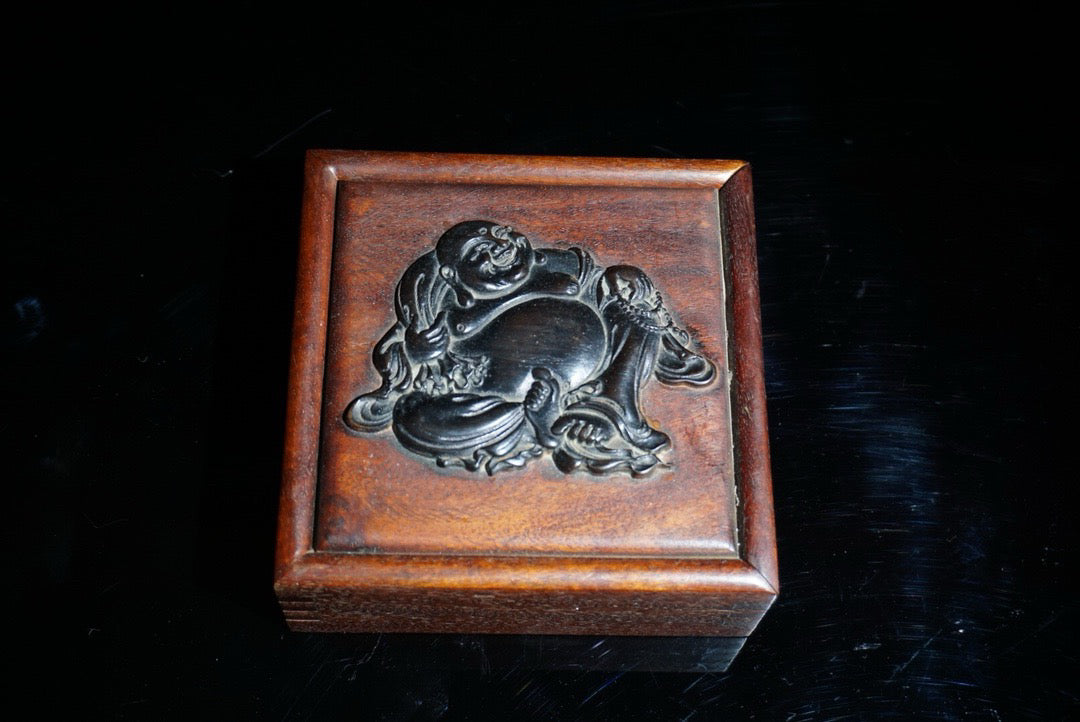 Pear wood inlaid shell sliding box