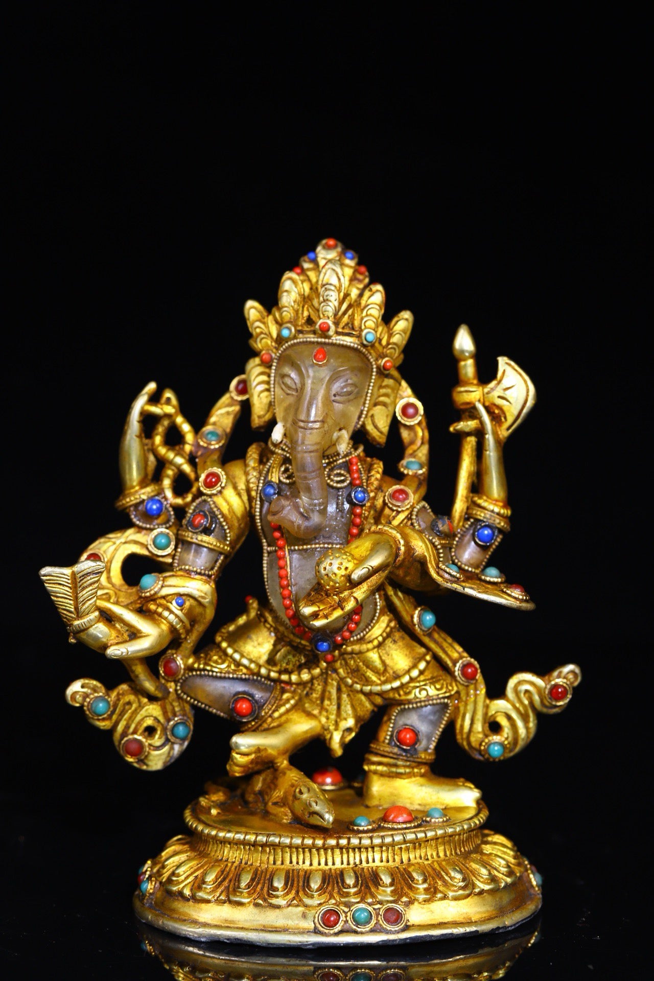 Natural crystal handcrafted, gold-plated filigree inlaid with gemstones, elephant nosed god of wealth