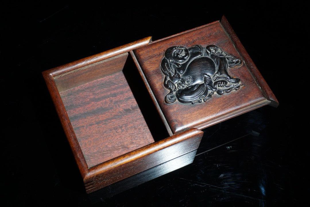 Pear wood inlaid shell sliding box