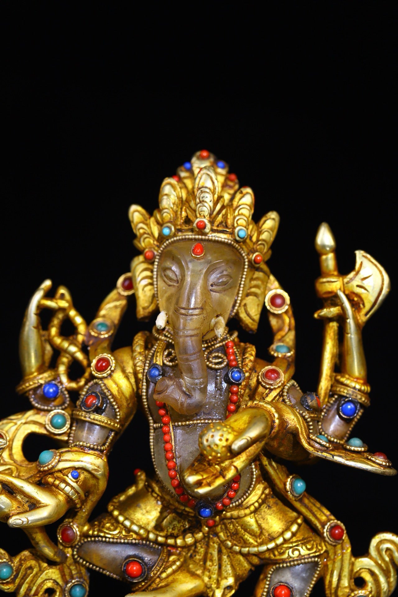 Natural crystal handcrafted, gold-plated filigree inlaid with gemstones, elephant nosed god of wealth