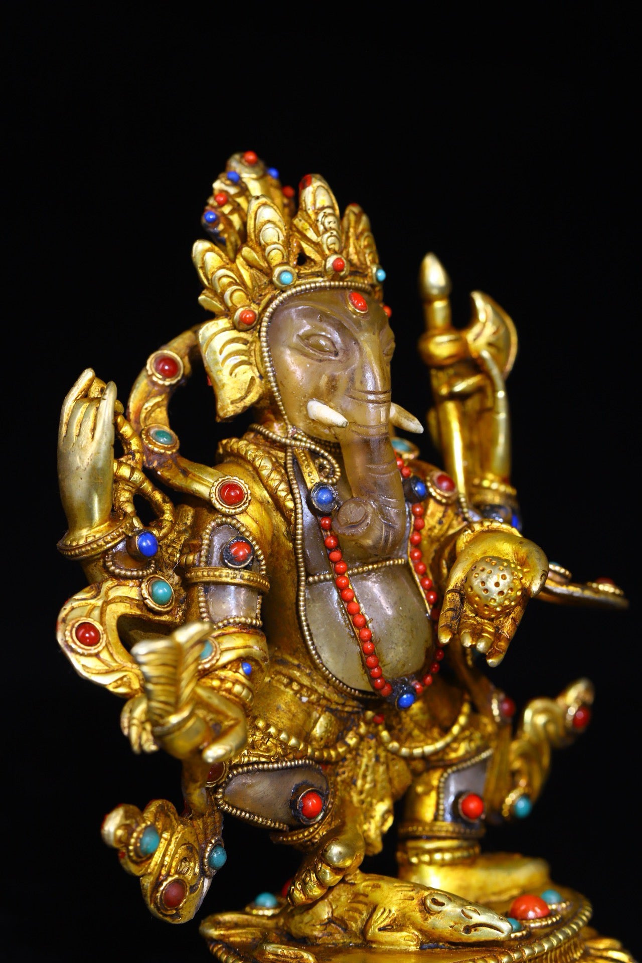 Natural crystal handcrafted, gold-plated filigree inlaid with gemstones, elephant nosed god of wealth