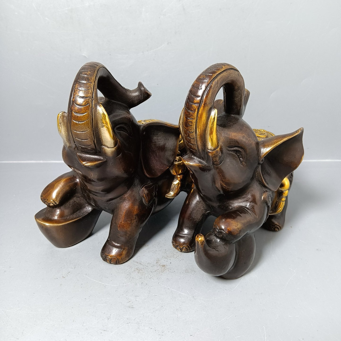Chinese antique pure copper wealth luck ornament