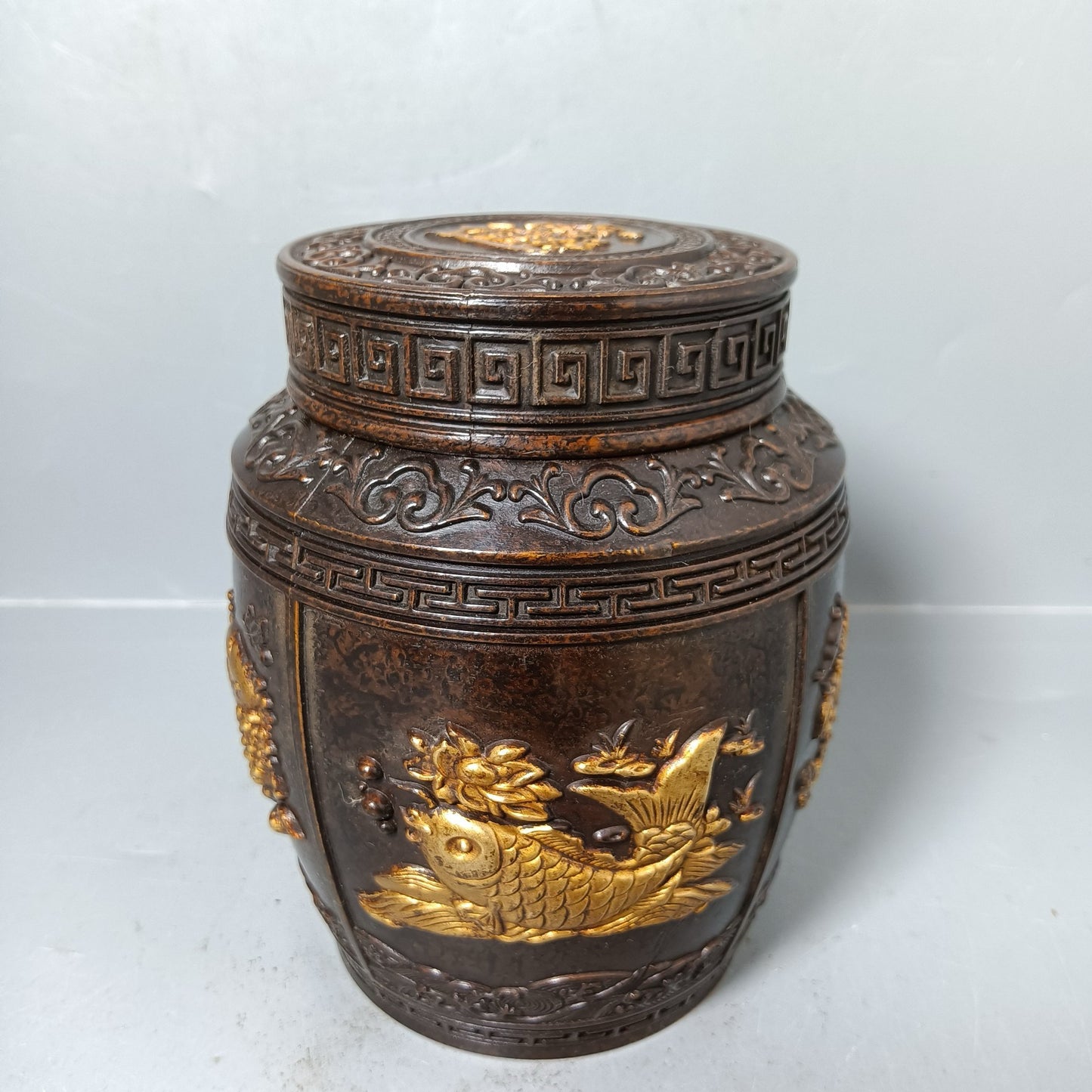 Chinese antique pure copper fish tea jar ornaments