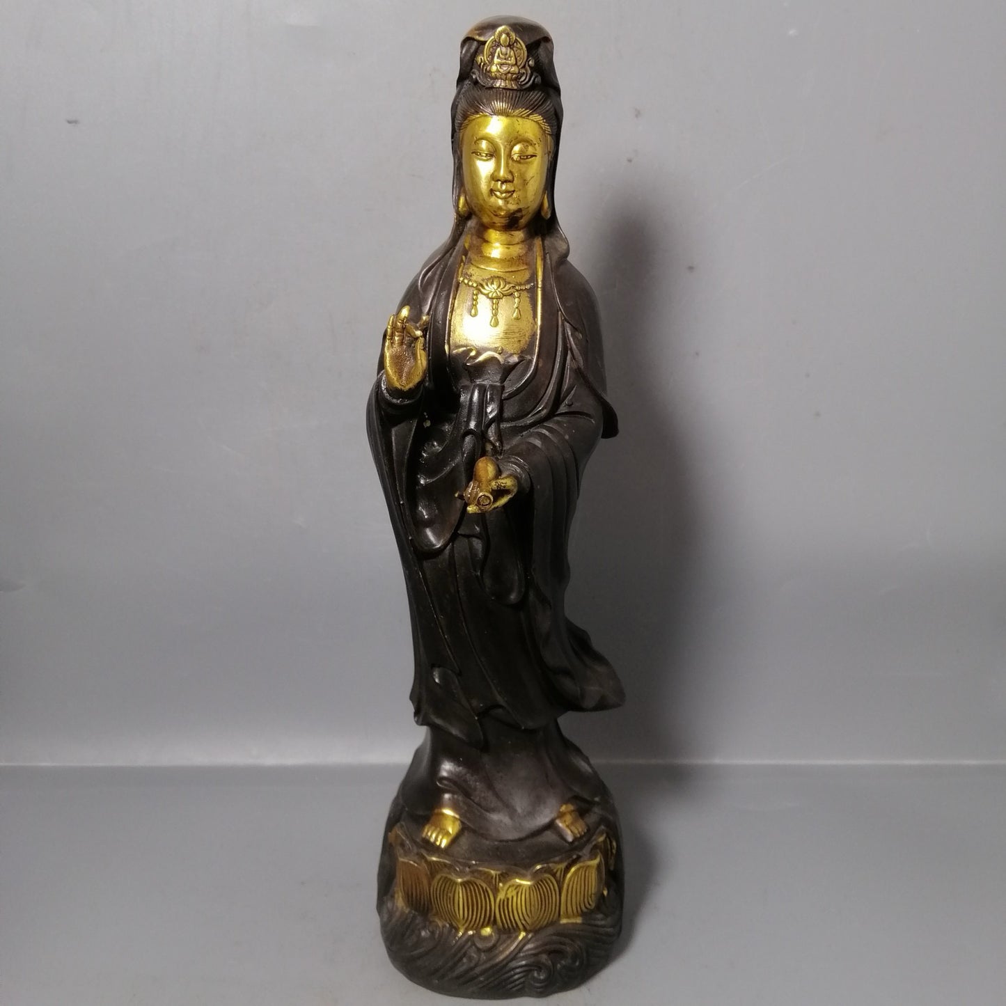 Chinese antique pure copper Guanyin ornaments