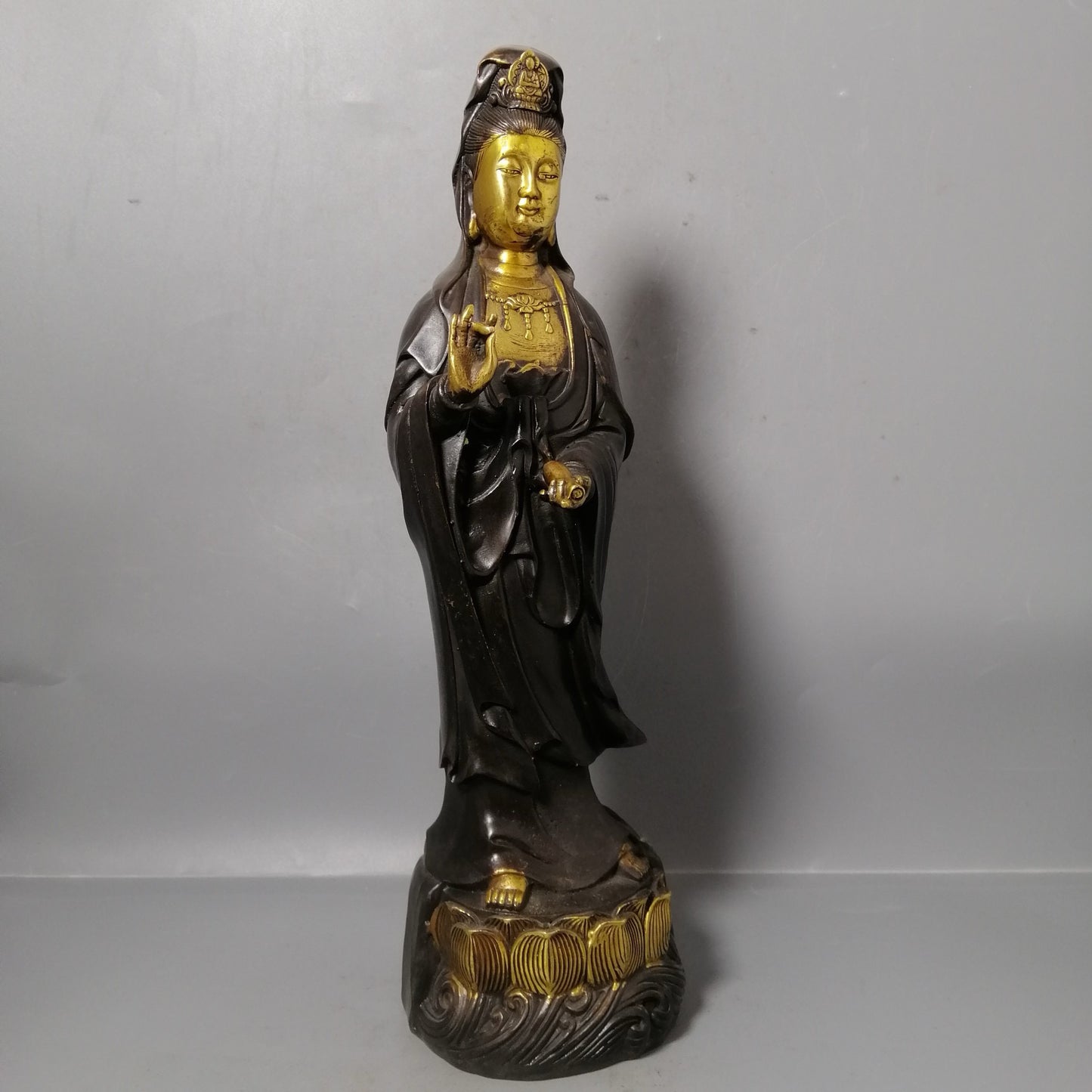 Chinese antique pure copper Guanyin ornaments
