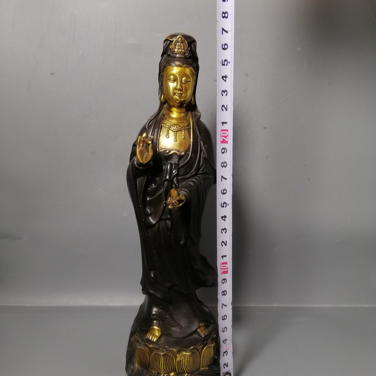 Chinese antique pure copper Guanyin ornaments