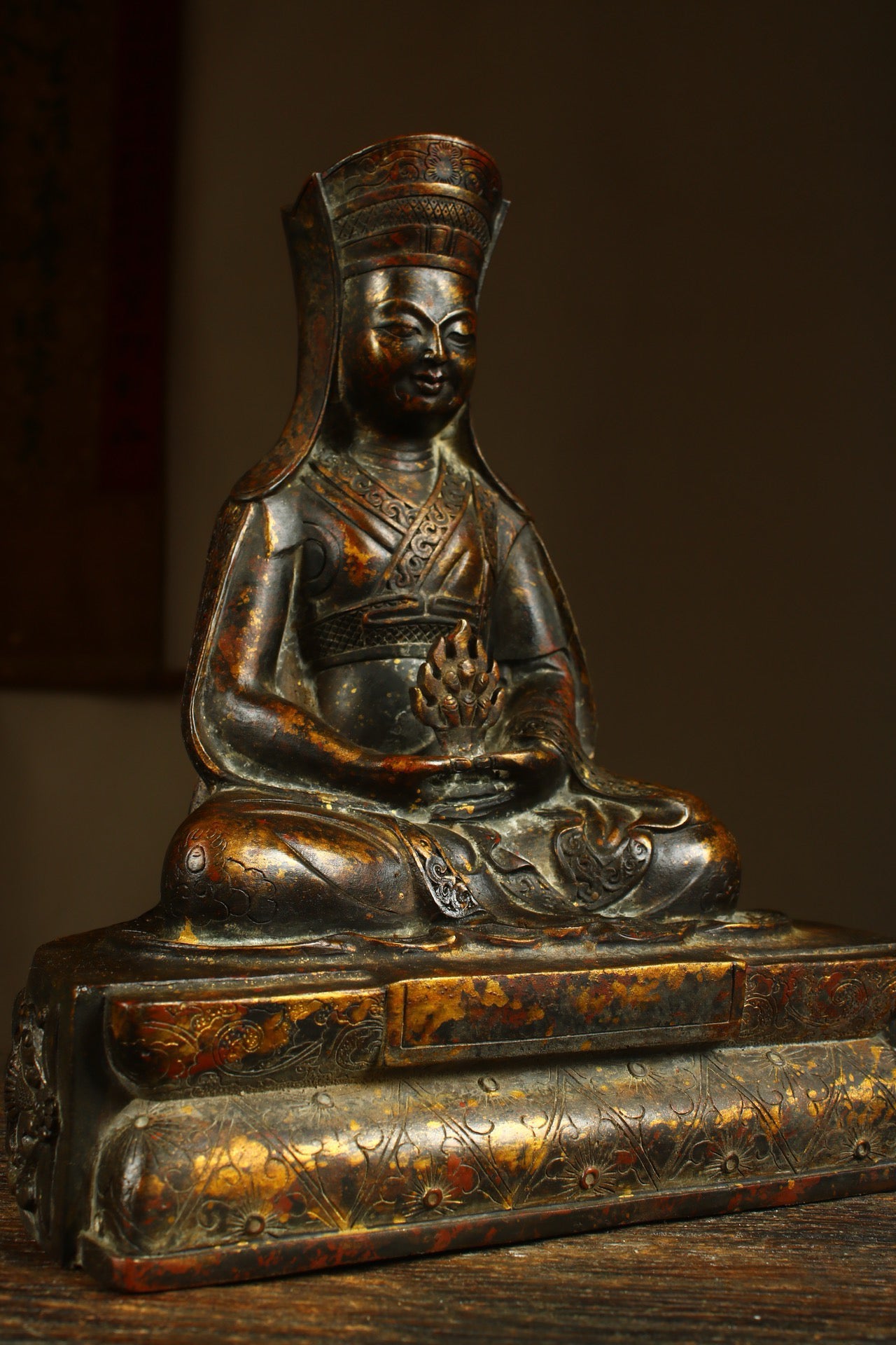 Handmade copper gilded gold statue to create an auspicious Heavenly Mother