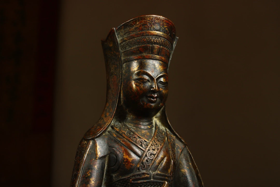Handmade copper gilded gold statue to create an auspicious Heavenly Mother
