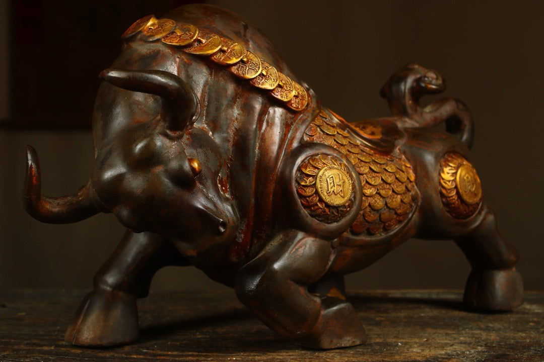 A copper gilded handcrafted and finely crafted Wealthy Ox