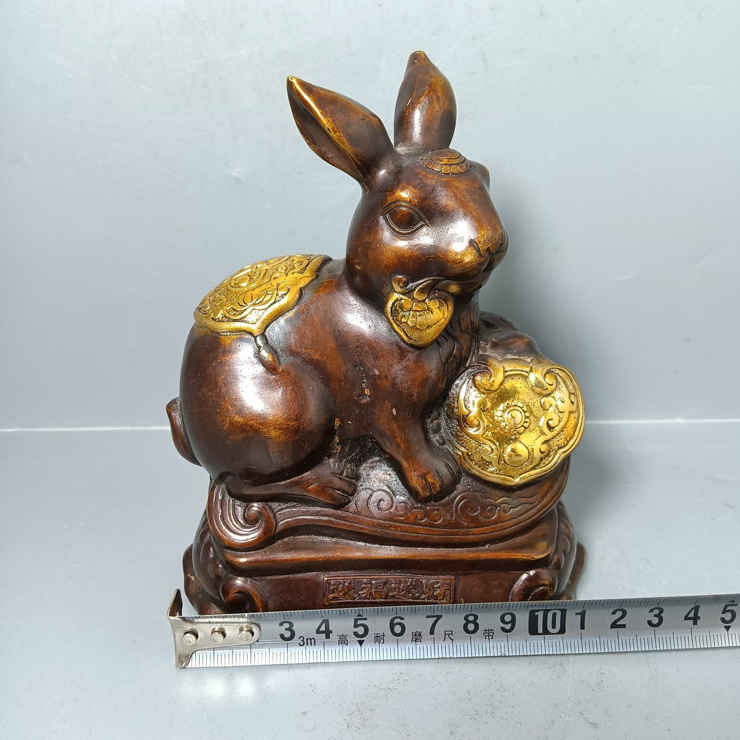 Chinese antique pure copper rabbit ornament for attracting wealth