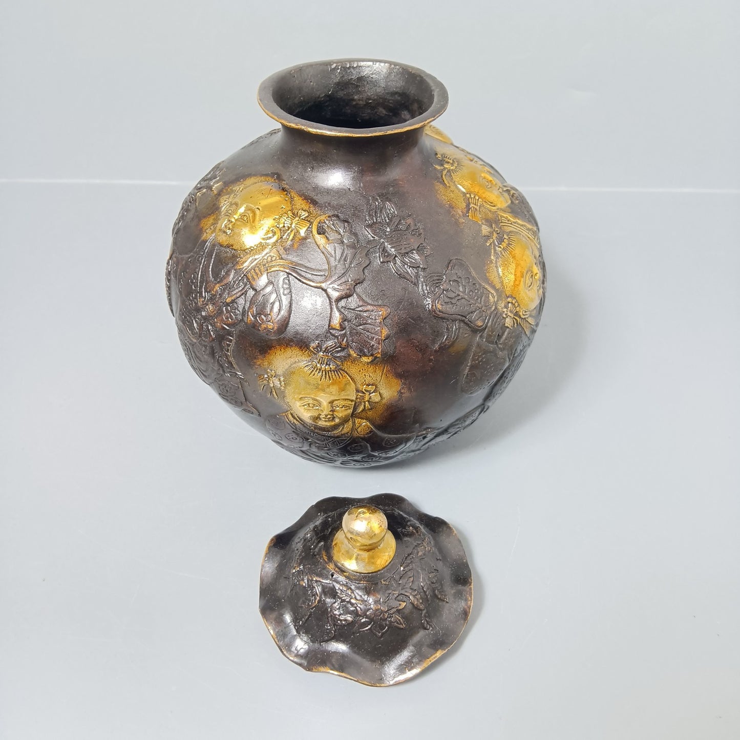 Chinese antique pure copper general ornament