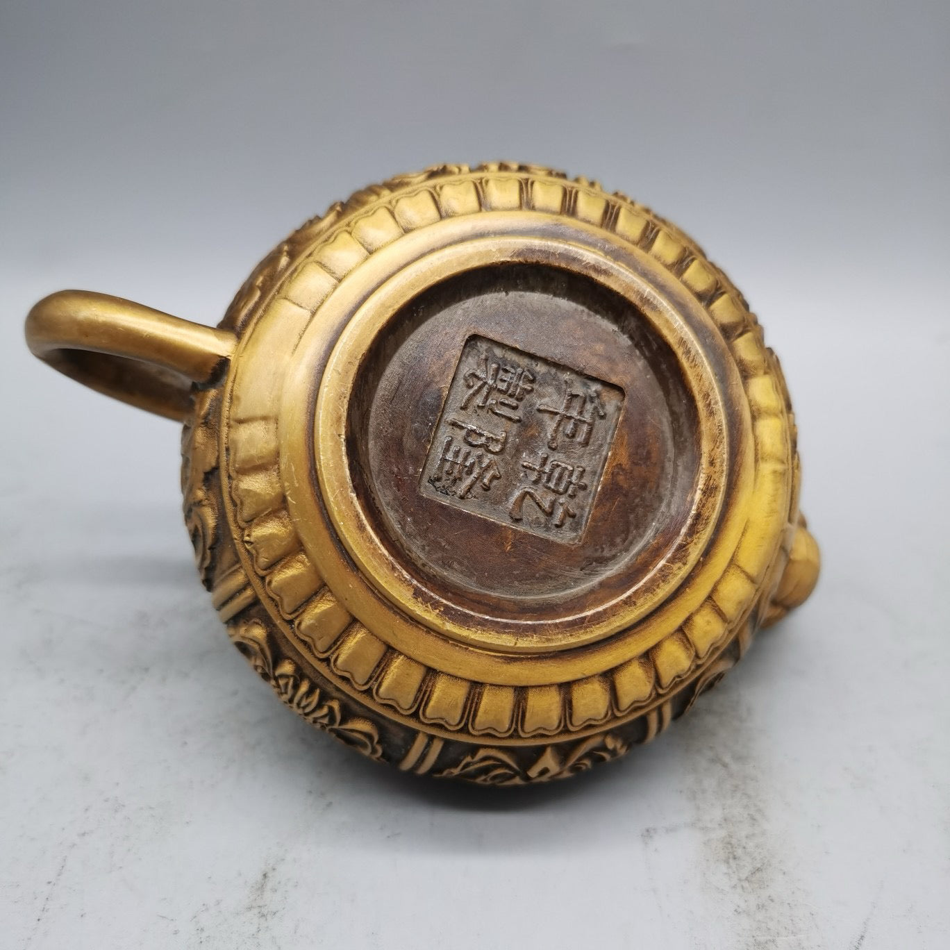 Bronze teapot wine pot handle ornament