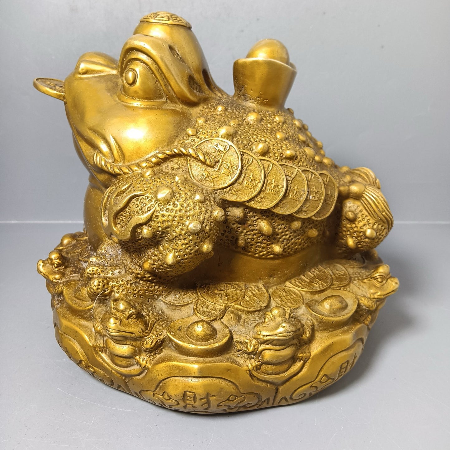 Chinese antique pure copper golden toad ornaments