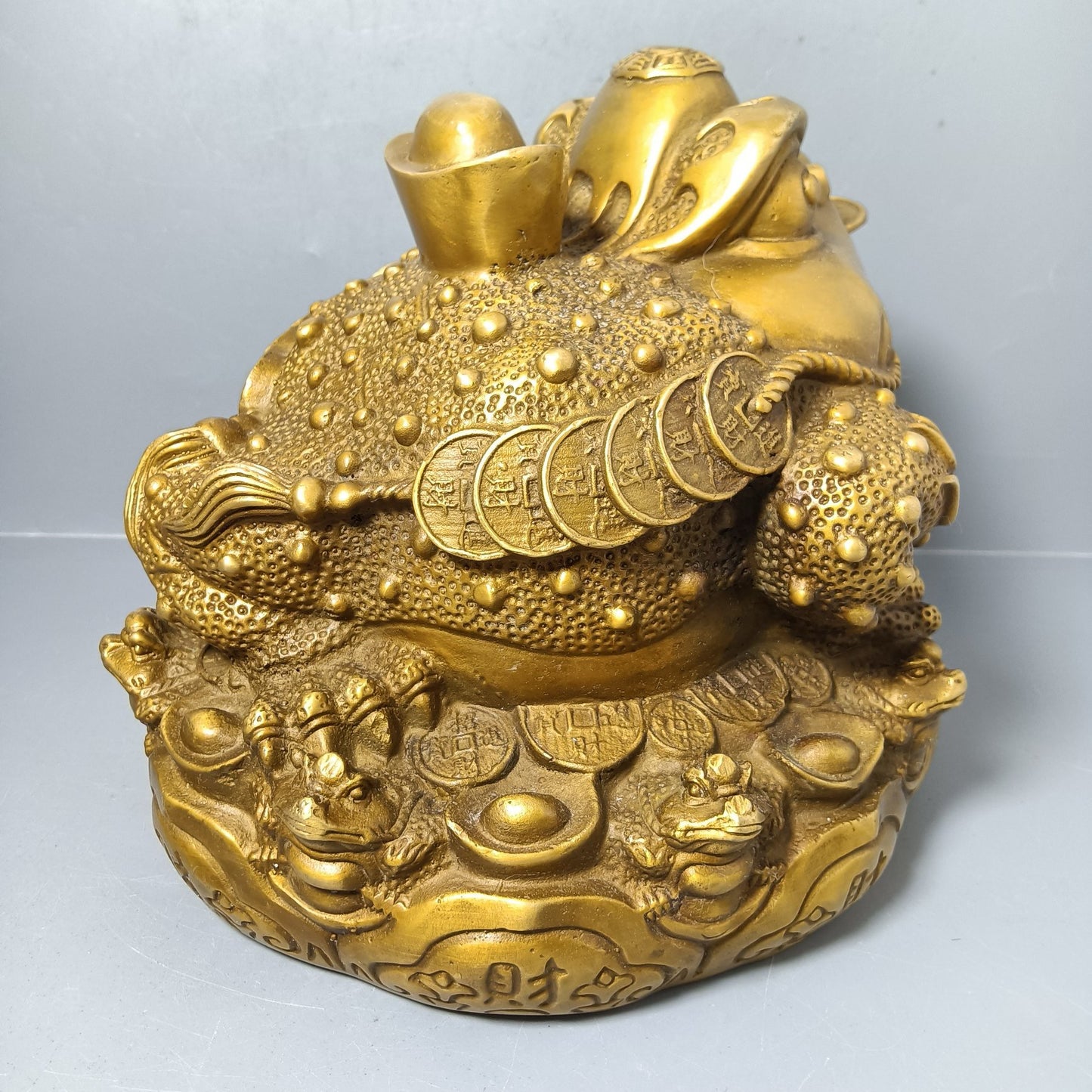 Chinese antique pure copper golden toad ornaments