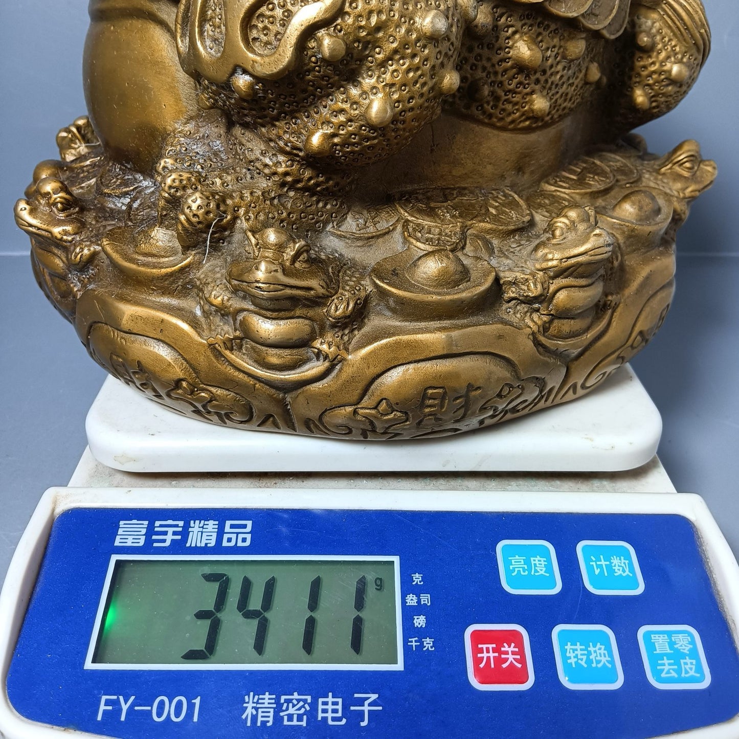 Chinese antique pure copper golden toad ornaments