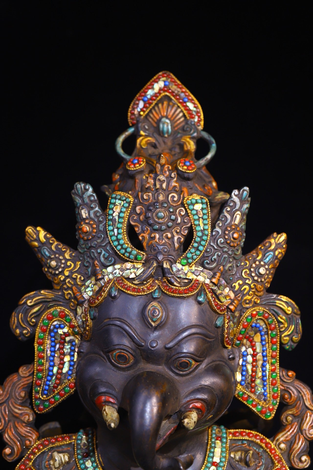 Made of pure copper by hand, carved with an elephant trunk and the God of Wealth