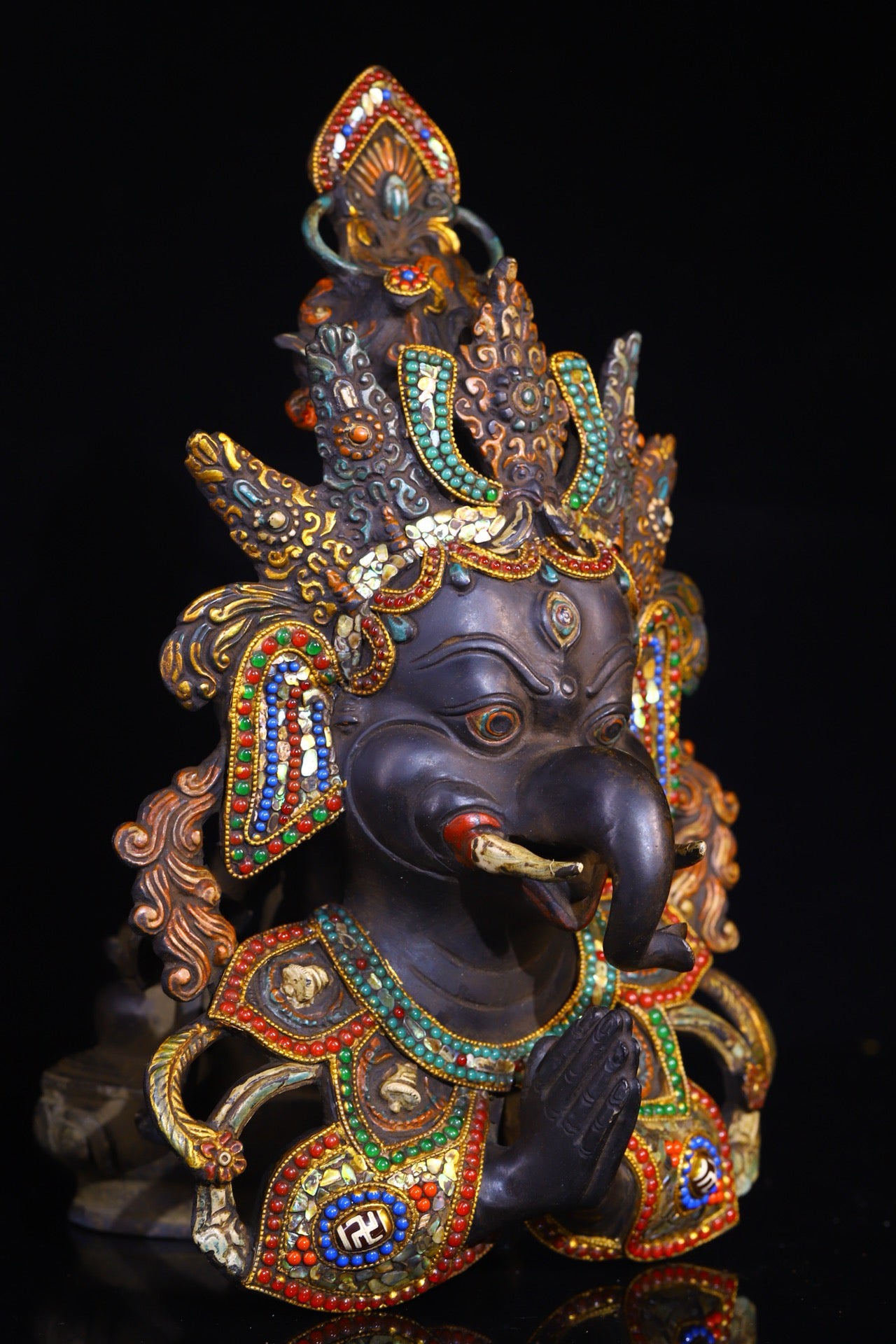 Made of pure copper by hand, carved with an elephant trunk and the God of Wealth