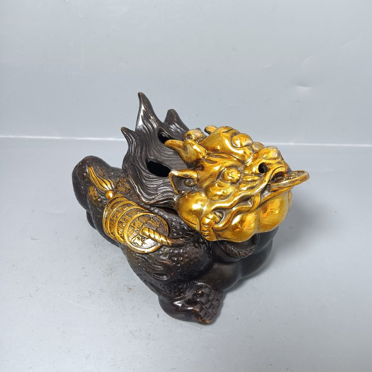 Chinese antique pure copper golden toad ornaments
