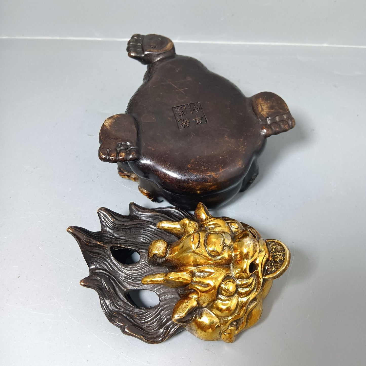 Chinese antique pure copper golden toad ornaments