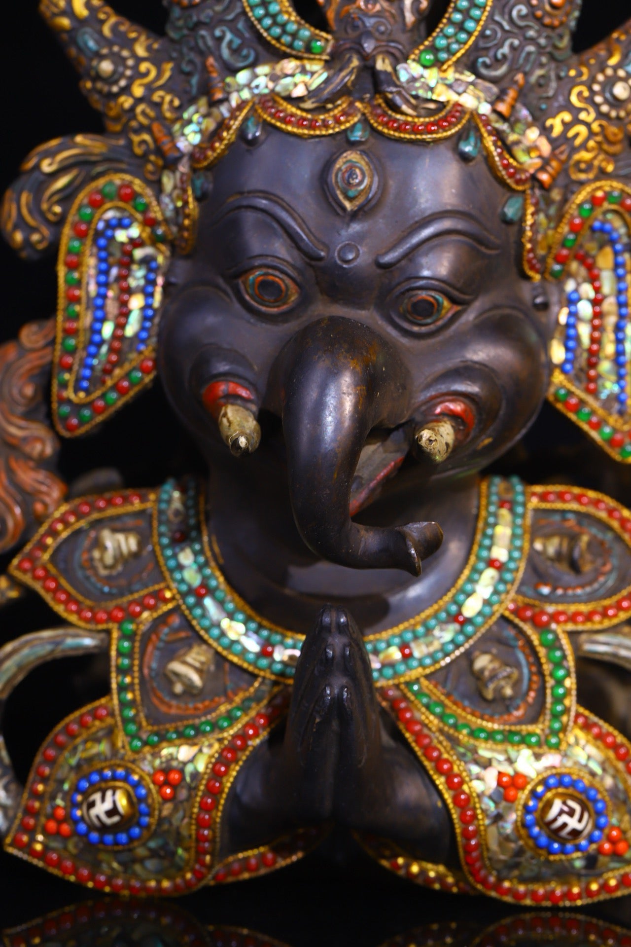 Made of pure copper by hand, carved with an elephant trunk and the God of Wealth