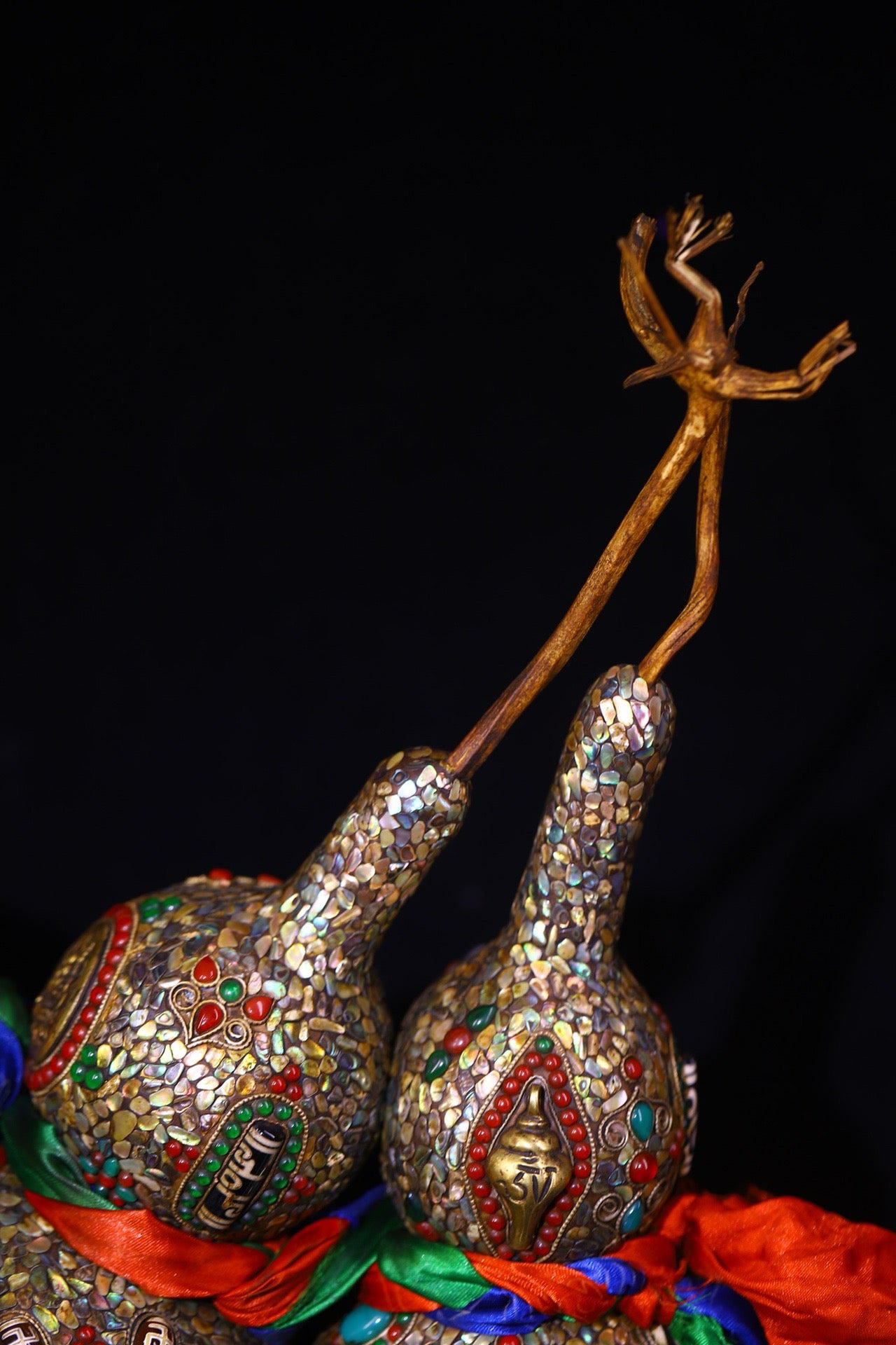 Natural gourd handmade inlaid with heavenly beads