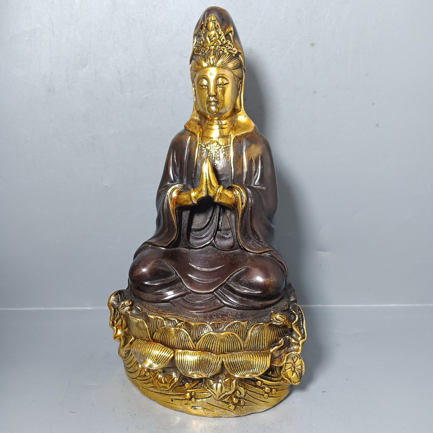 Chinese antique pure copper Guanyin ornaments