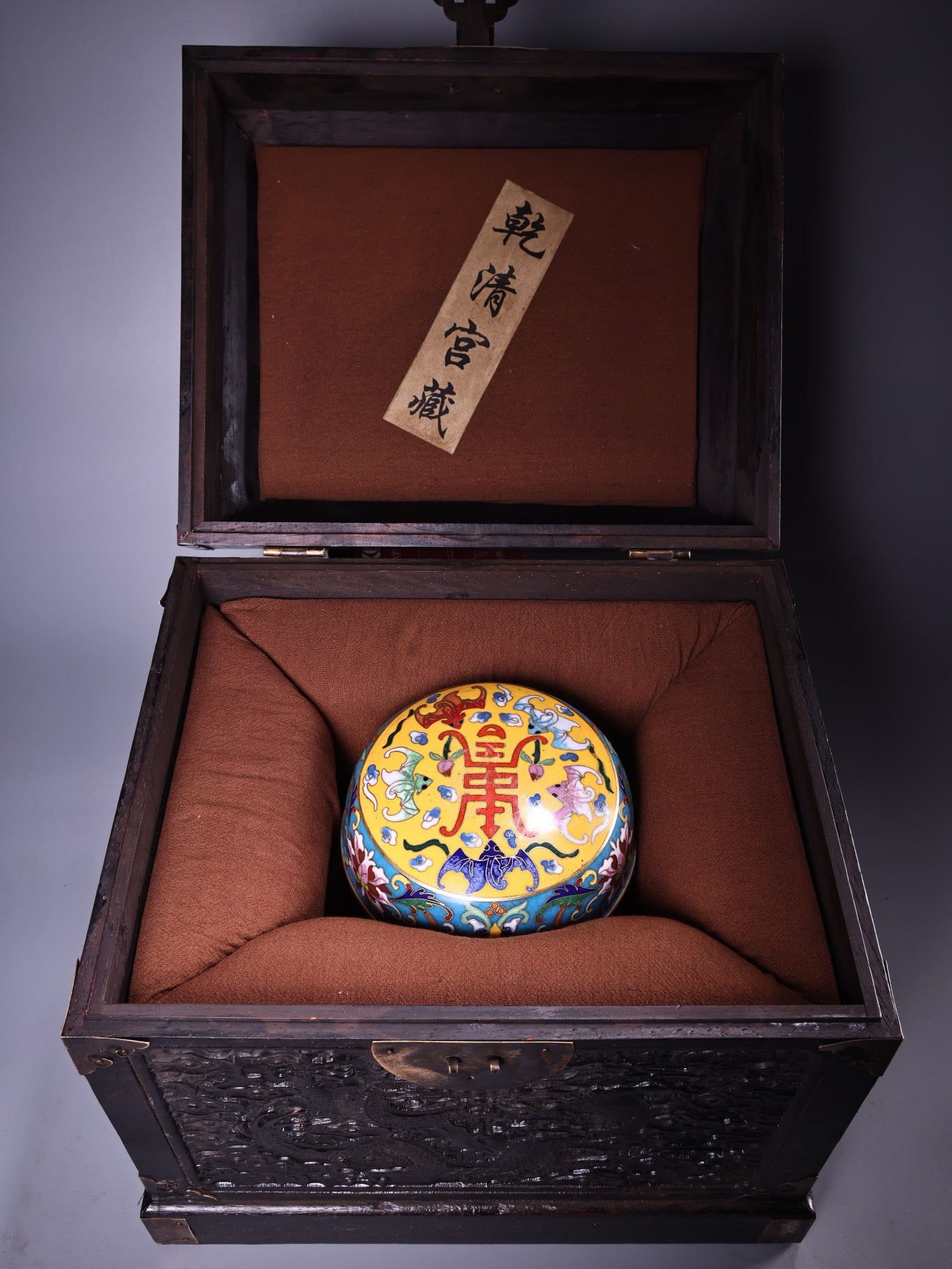 Pure copper body gilded filigree enamel cloisonn é jewelry box