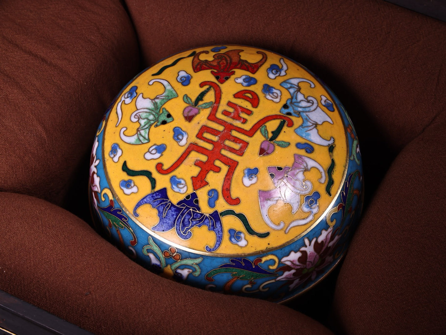 Pure copper body gilded filigree enamel cloisonn é jewelry box