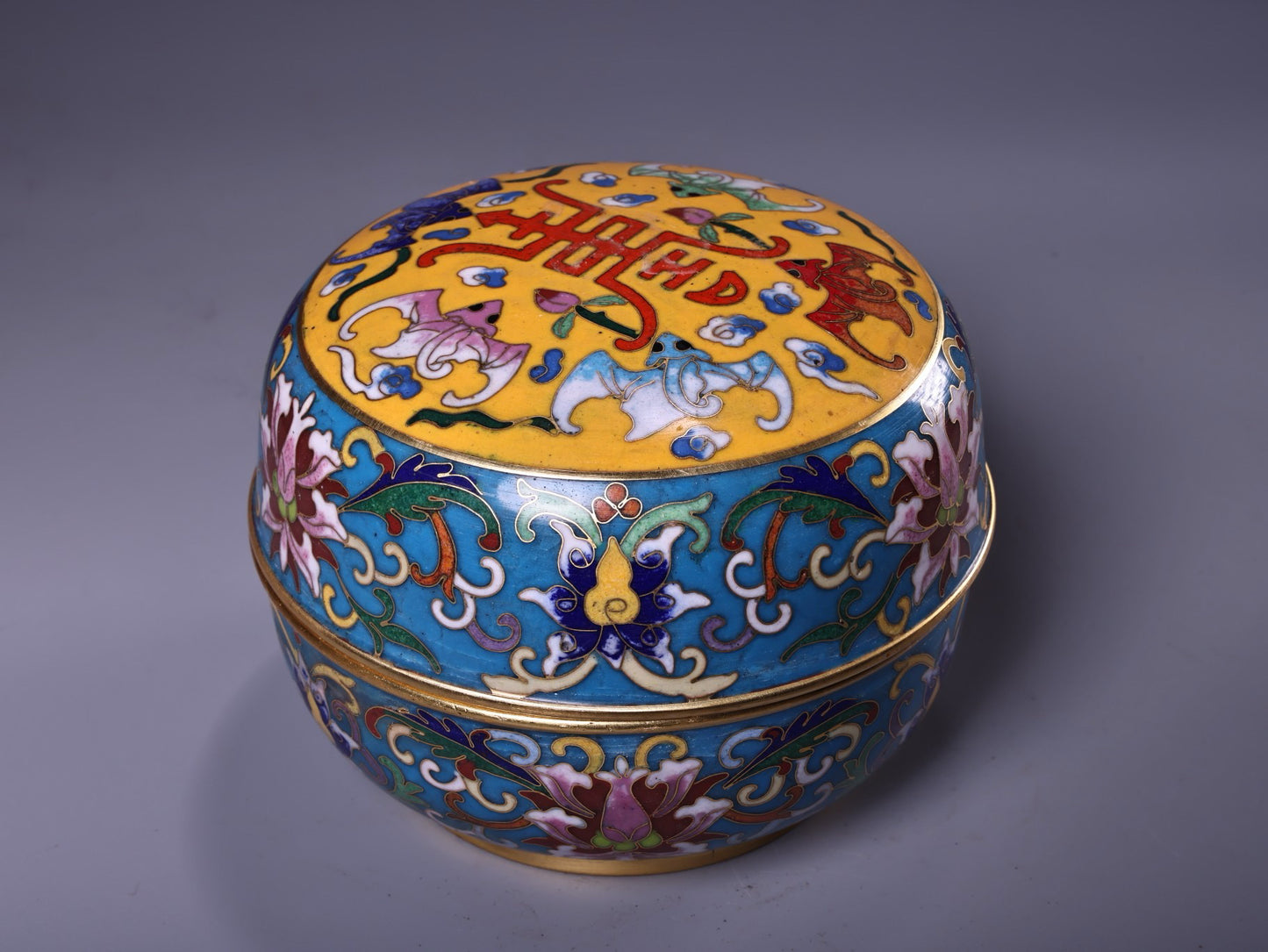 Pure copper body gilded filigree enamel cloisonn é jewelry box