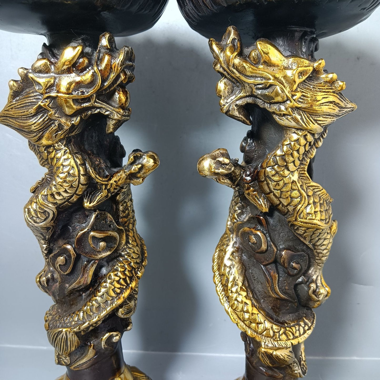 Chinese antique pure copper double dragon wax platform ornaments