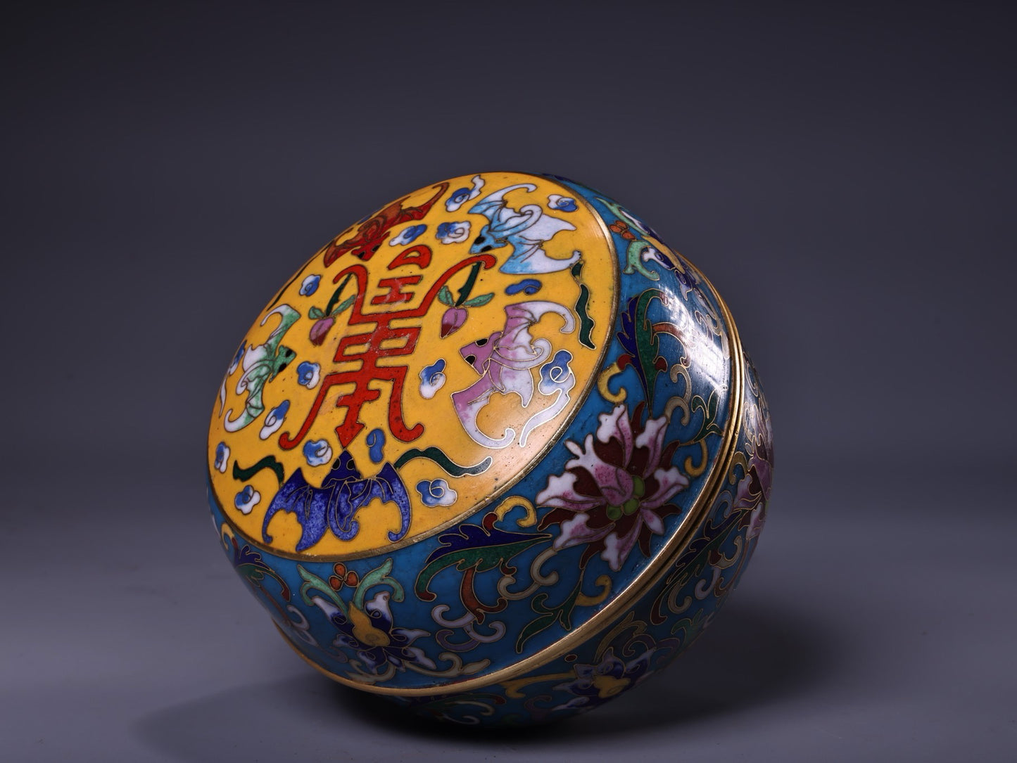 Pure copper body gilded filigree enamel cloisonn é jewelry box