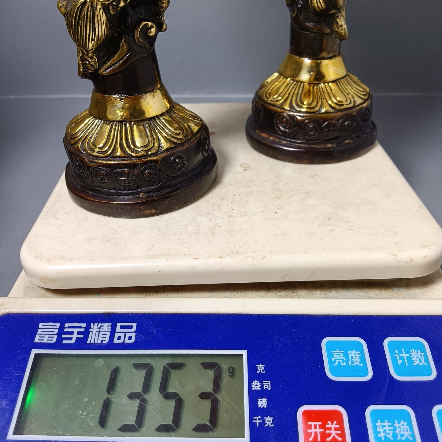 Chinese antique pure copper double dragon wax platform ornaments